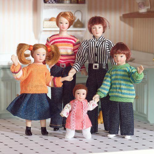 dolls house family