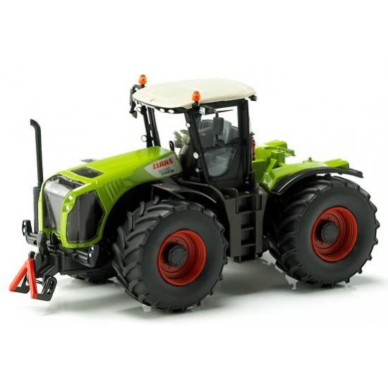 3271 Claas Xerion 5000 Tractor 1:32 Scale by Siku 