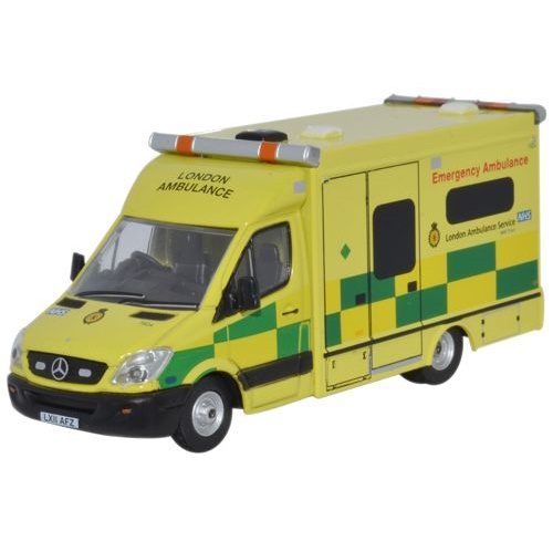 Oxford Mercedes Ambulance London - 1:76