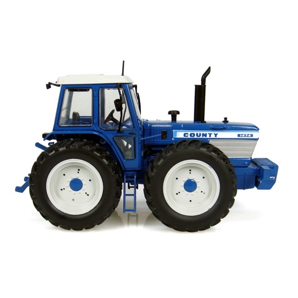 UNIVERSAL HOBBIES 1:32 Scale Ford County 1474 Tractor Diecast