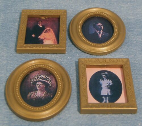 Dolls House Set of 4 small pictures