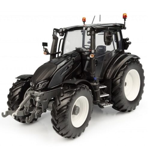 Universal Hobbies Valtra G135 Matt Black