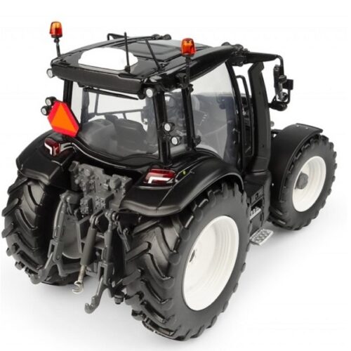 Universal Hobbies Valtra G135 Matt Black - Image 2