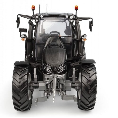 Universal Hobbies Valtra G135 Matt Black - Image 3