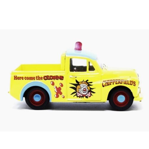 Corgi Land Rover, Morris Minor Pick-up, Thames Trader and AEC Fire Engine - Image 6